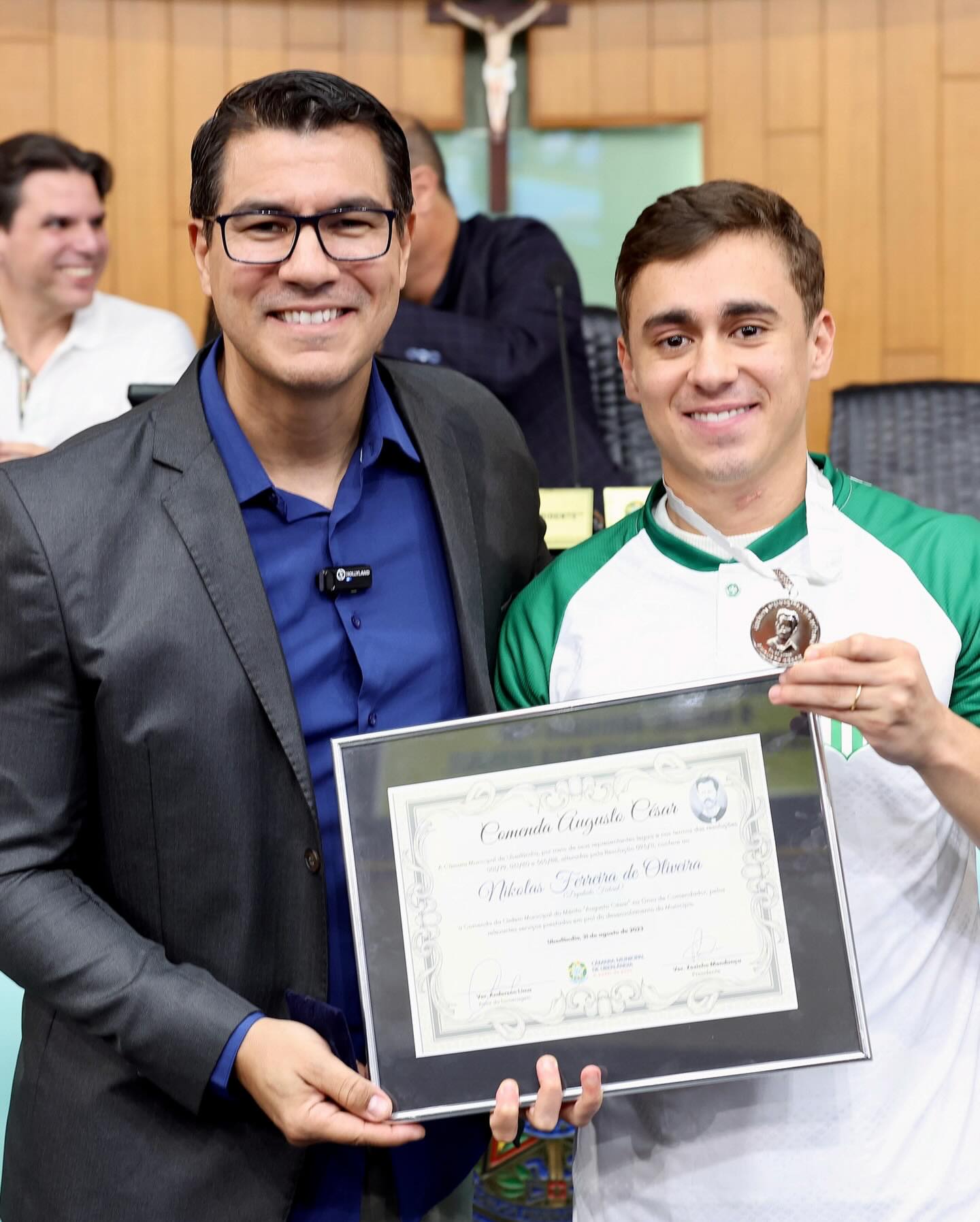 Anderson Lima e Nikolas Ferreira com apoiadores